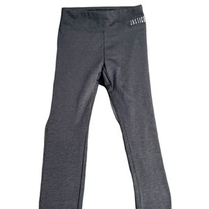 NWOT GIRLS GREY SIZE 7 PERFORMANCE LEGGINGS STURDY, NOT THIN MATERIAL.